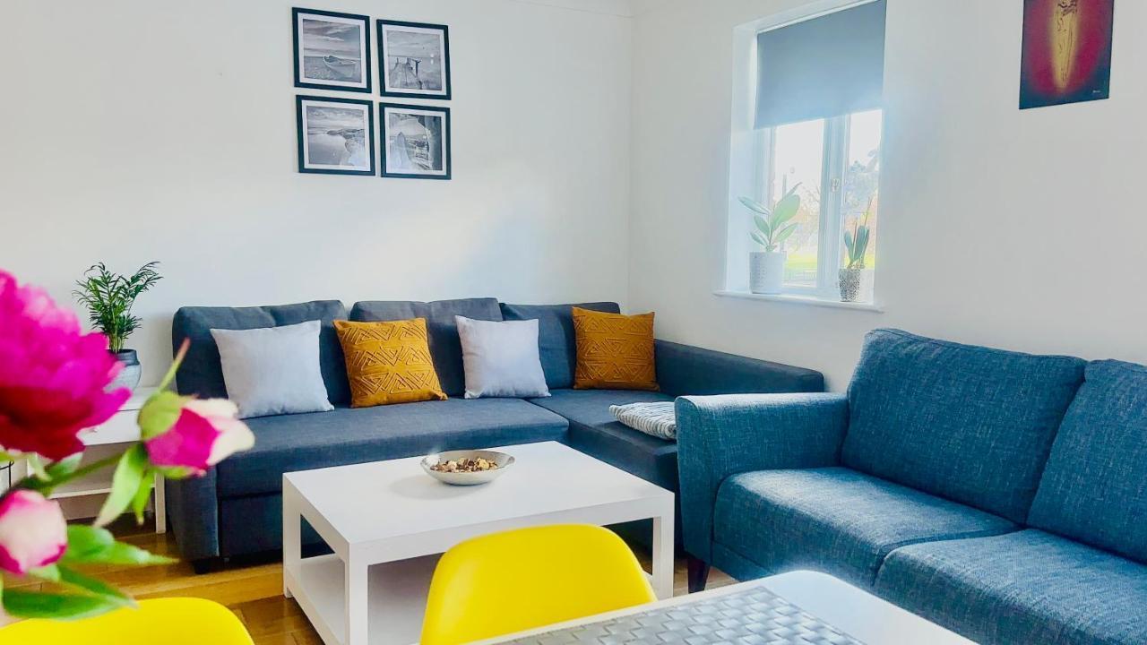 Amazing Location - City Of London- 2 Bedroom Stunning Canal View House With Private Garden,Parking & Balcony Zewnętrze zdjęcie