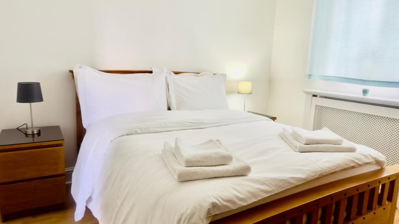 Amazing Location - City Of London- 2 Bedroom Stunning Canal View House With Private Garden,Parking & Balcony Zewnętrze zdjęcie