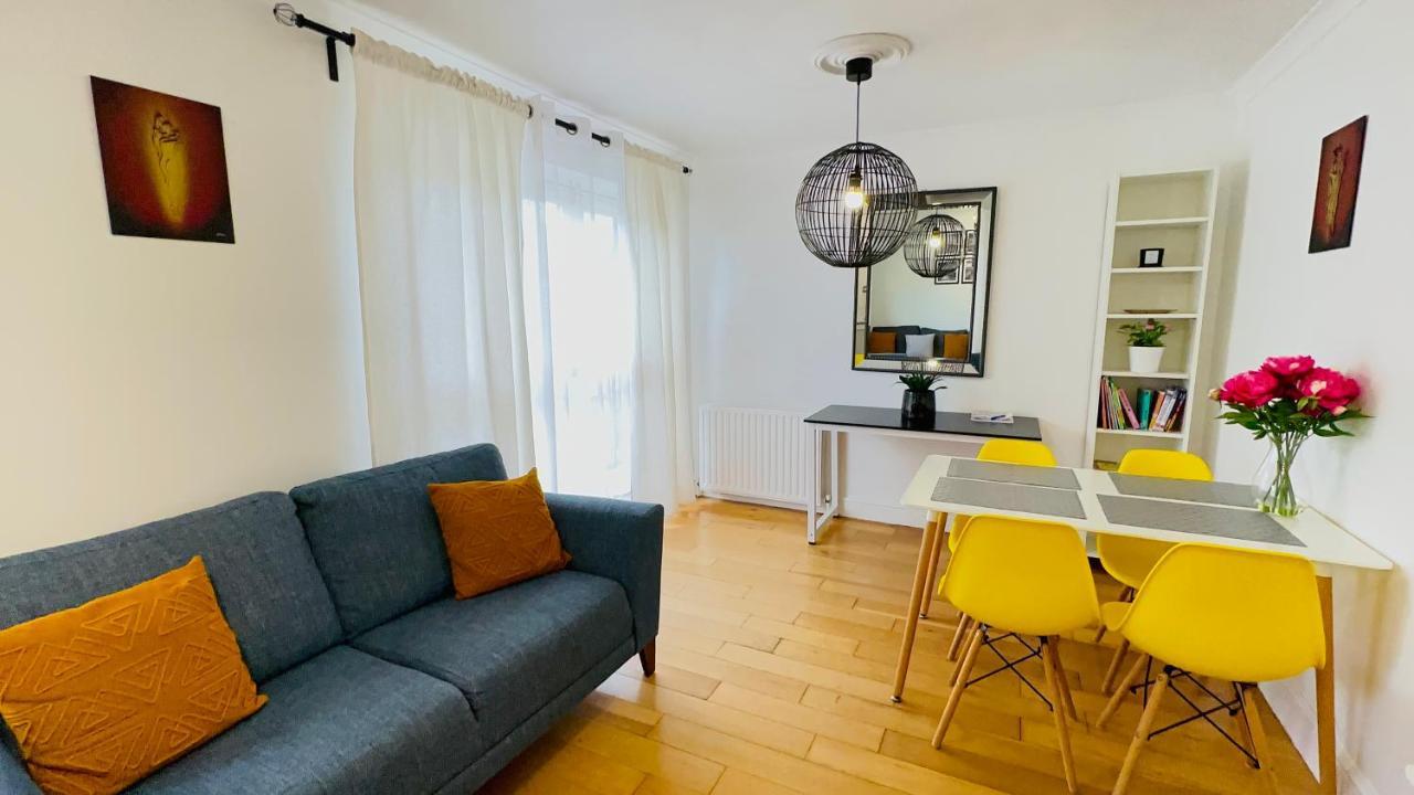 Amazing Location - City Of London- 2 Bedroom Stunning Canal View House With Private Garden,Parking & Balcony Zewnętrze zdjęcie