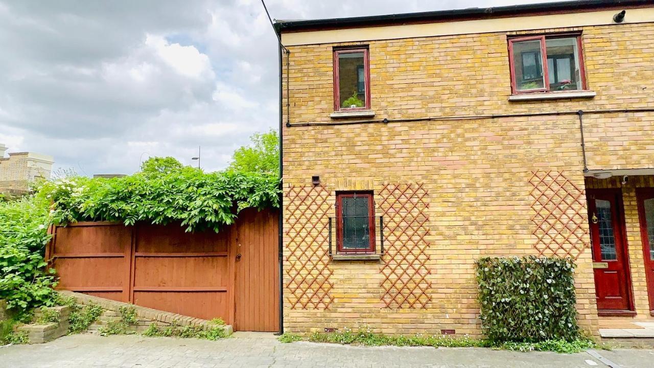 Amazing Location - City Of London- 2 Bedroom Stunning Canal View House With Private Garden,Parking & Balcony Zewnętrze zdjęcie