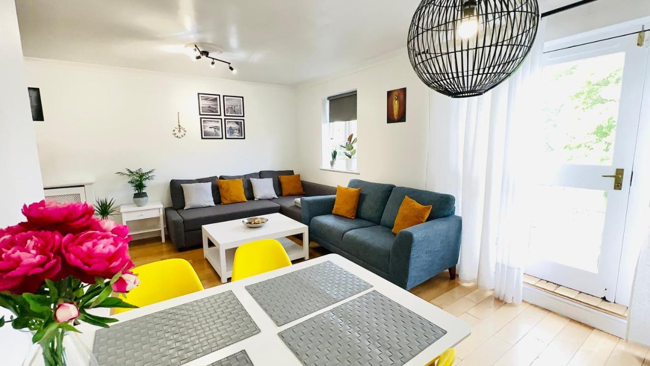 Amazing Location - City Of London- 2 Bedroom Stunning Canal View House With Private Garden,Parking & Balcony Zewnętrze zdjęcie