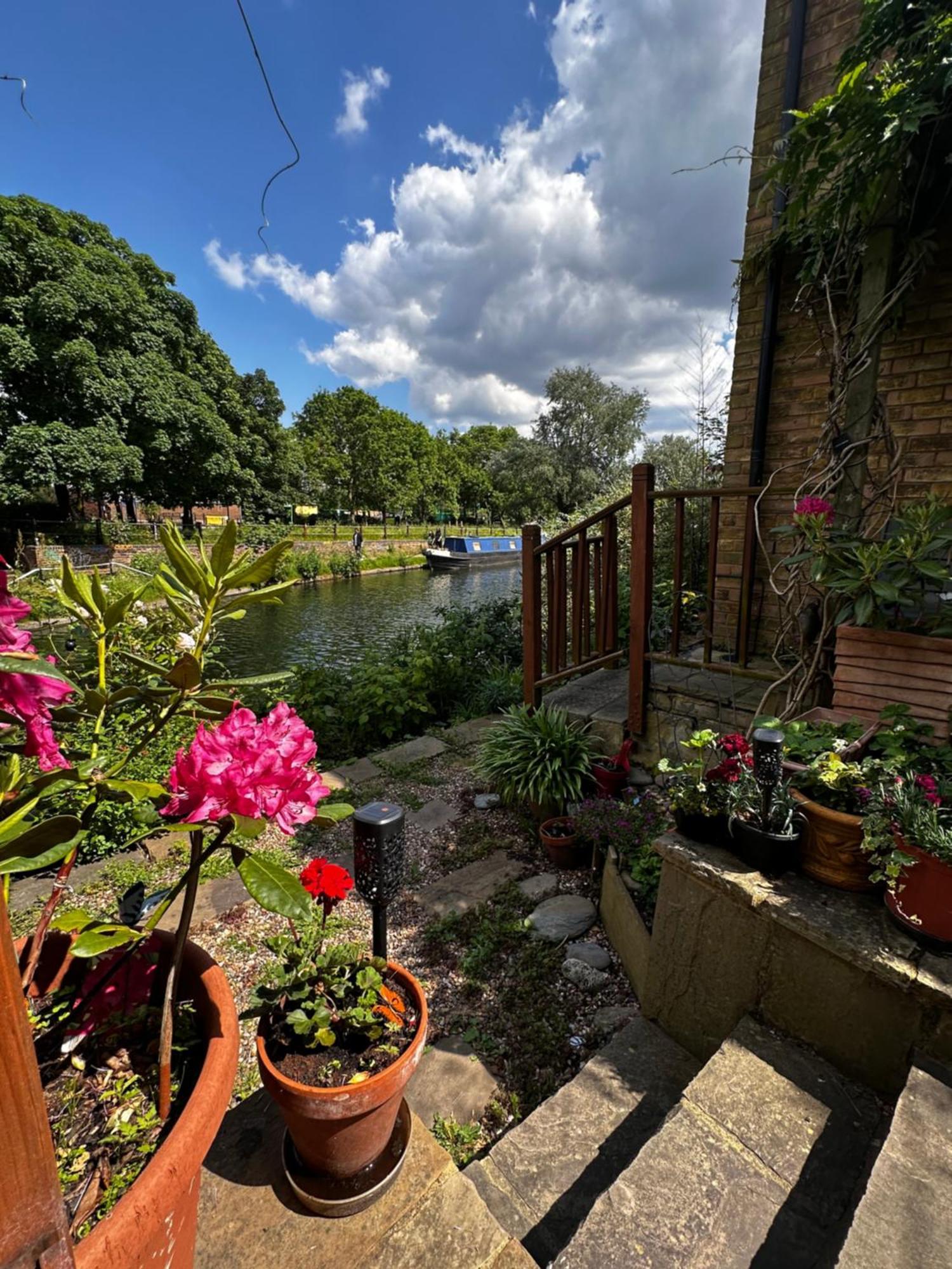 Amazing Location - City Of London- 2 Bedroom Stunning Canal View House With Private Garden,Parking & Balcony Zewnętrze zdjęcie