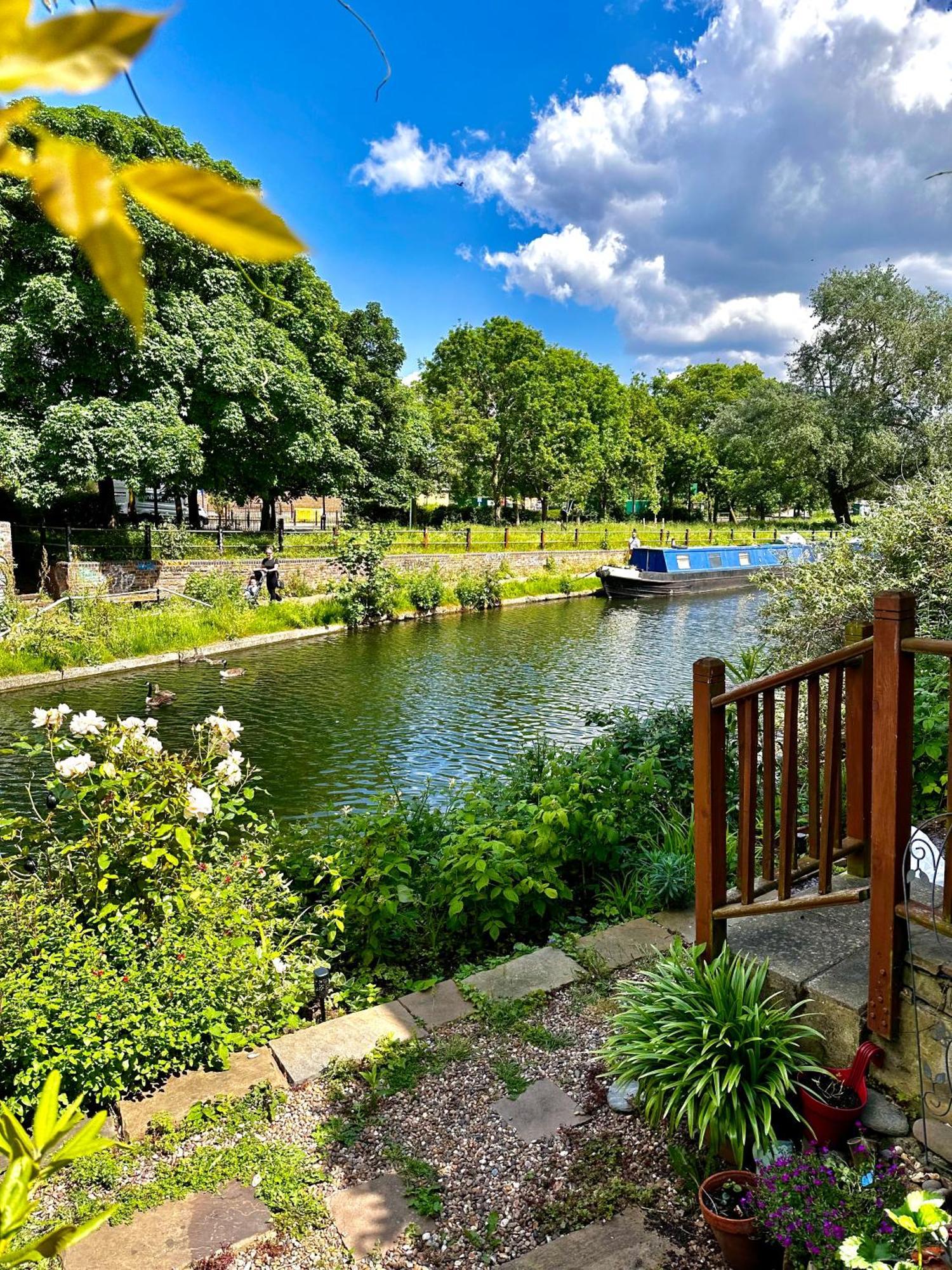 Amazing Location - City Of London- 2 Bedroom Stunning Canal View House With Private Garden,Parking & Balcony Zewnętrze zdjęcie