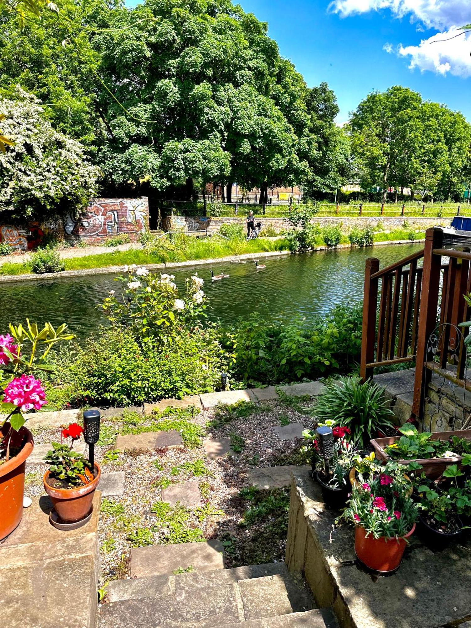 Amazing Location - City Of London- 2 Bedroom Stunning Canal View House With Private Garden,Parking & Balcony Zewnętrze zdjęcie