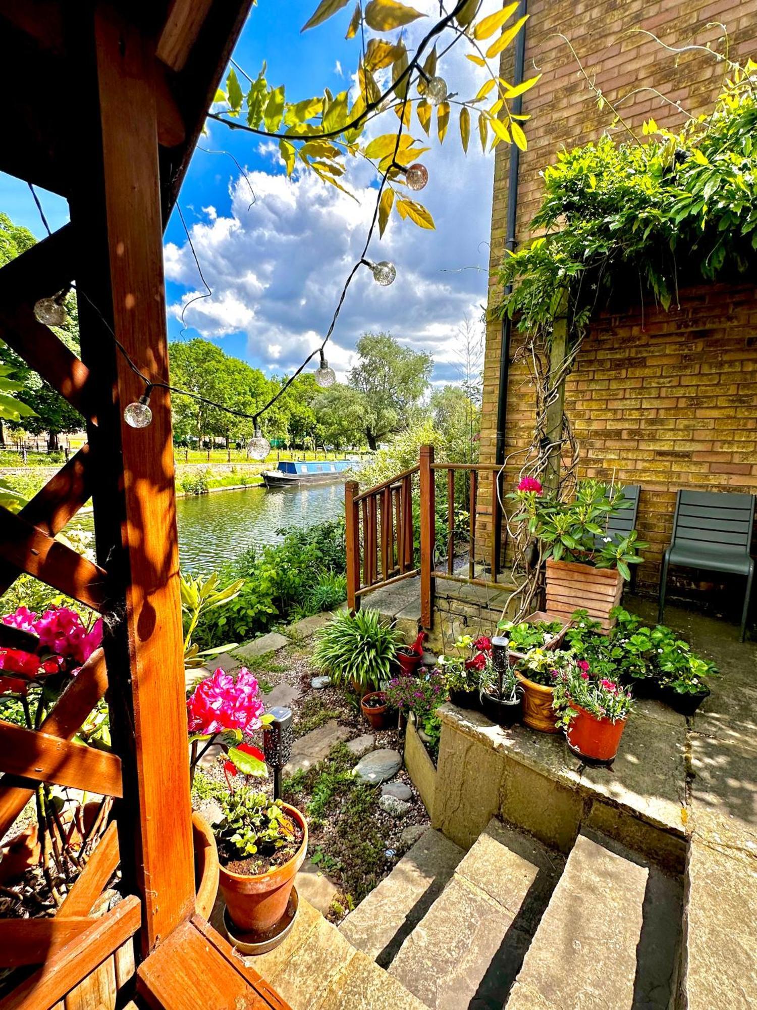 Amazing Location - City Of London- 2 Bedroom Stunning Canal View House With Private Garden,Parking & Balcony Zewnętrze zdjęcie